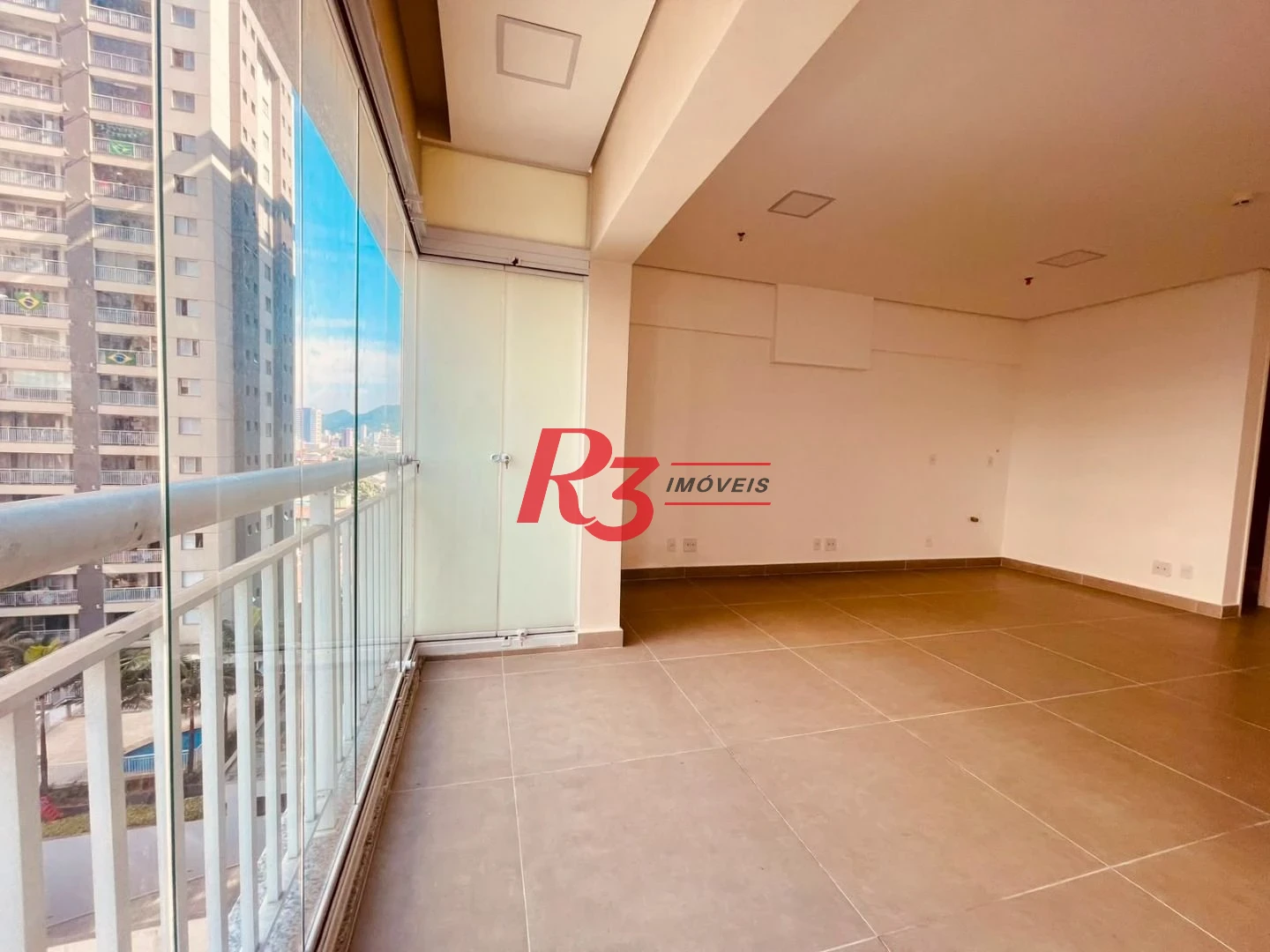 Sala para alugar, 42 m² por R$ 3.299,00/mês - Vila Matias - Santos/SP