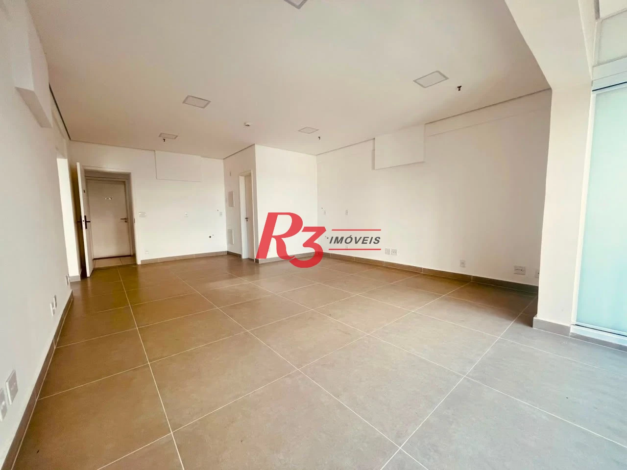 Sala para alugar, 42 m² por R$ 3.299,00/mês - Vila Matias - Santos/SP