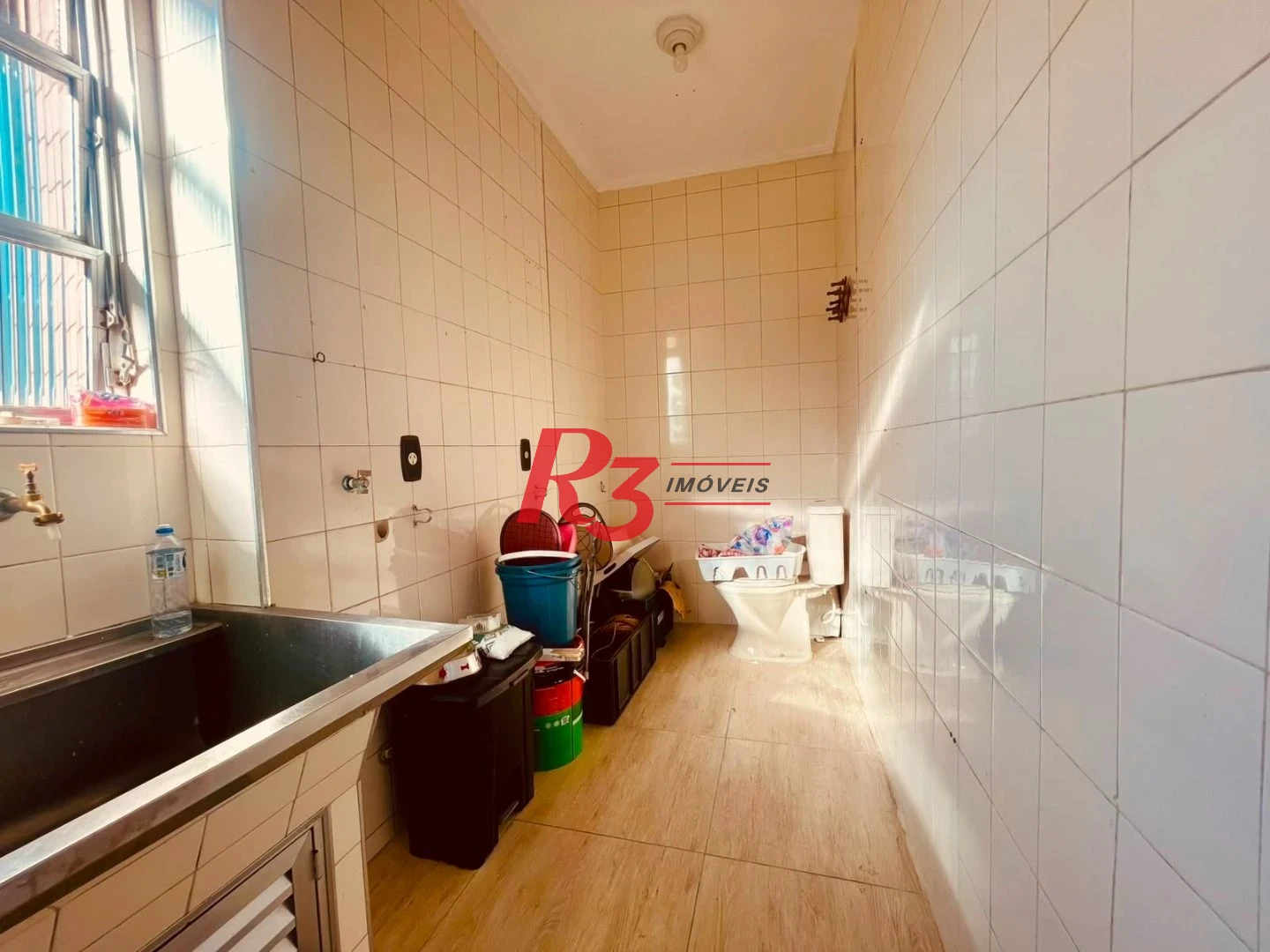 Apartamento com 2 dormitórios à venda, 75 m² por R$ 695.000,00 - Gonzaga - Santos/SP