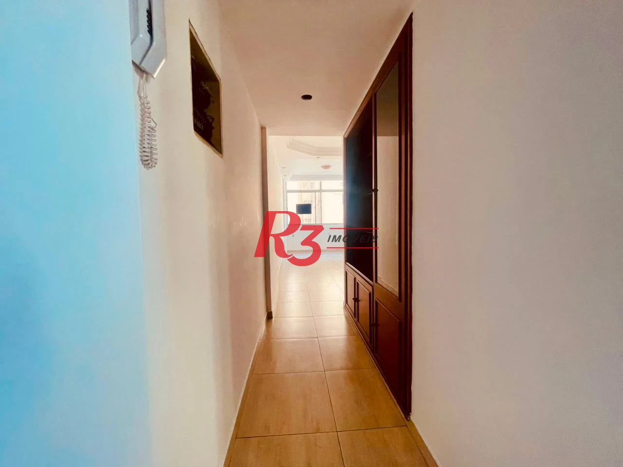 Apartamento com 2 dormitórios à venda, 75 m² por R$ 695.000,00 - Gonzaga - Santos/SP