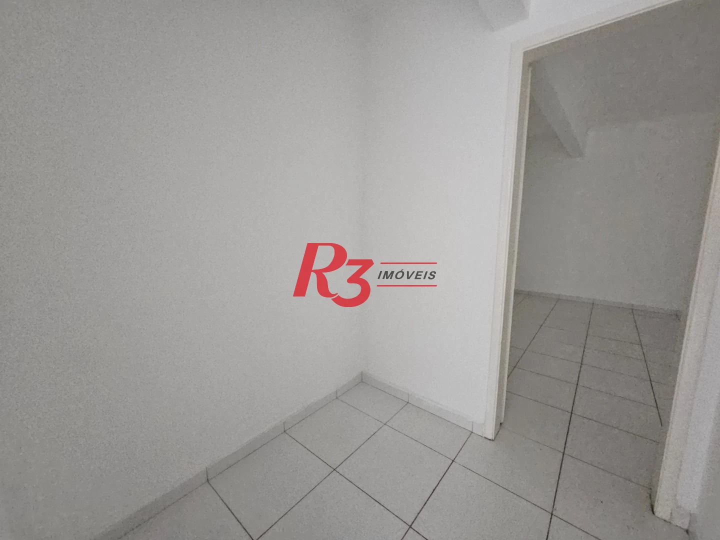 Village com 2 dormitórios para alugar, 110 m² por R$ 3.700,00/mês - Marapé - Santos/SP