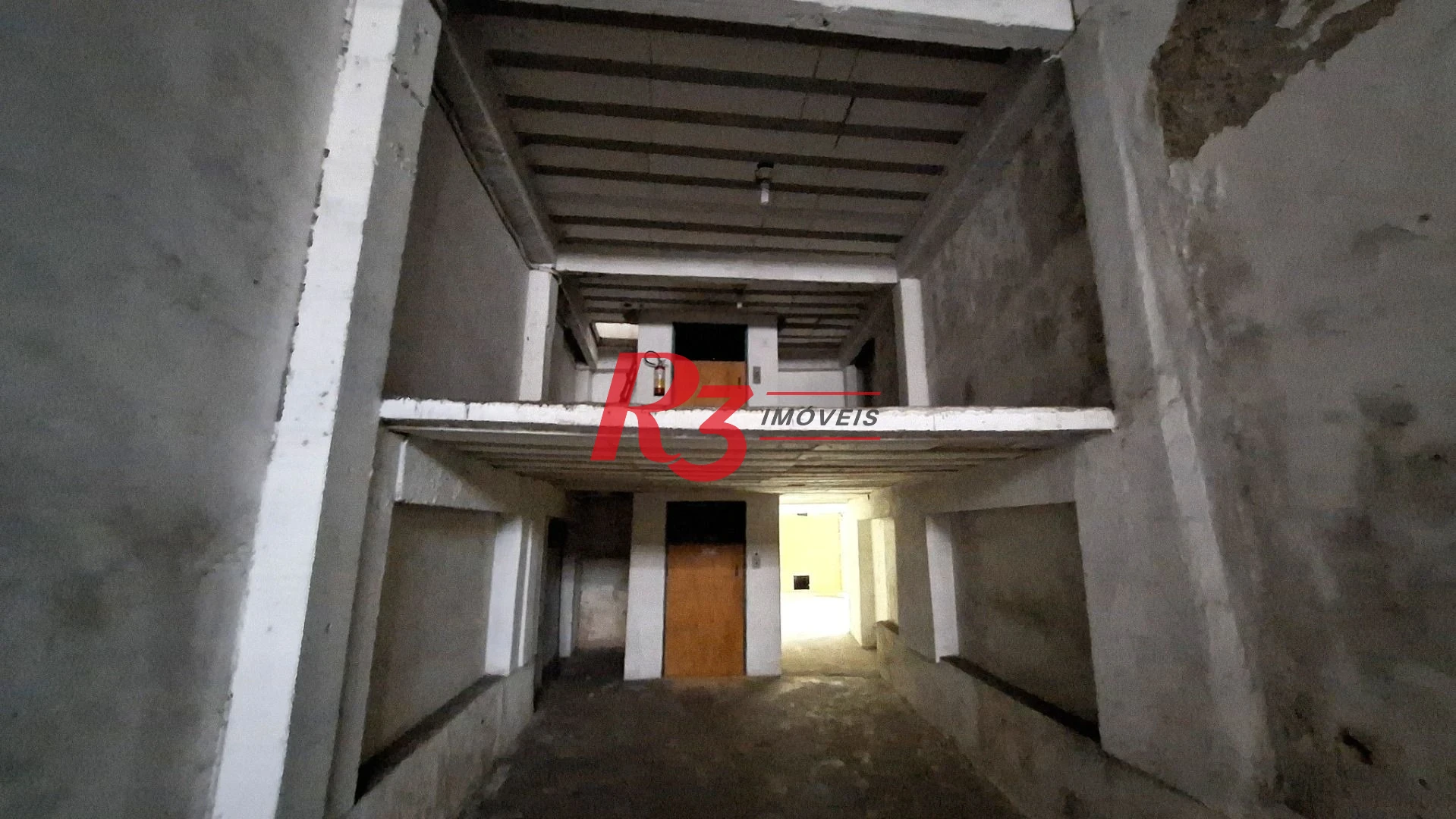 Galpão, 180 m² - venda por R$ 300.000,00 ou aluguel por R$ 3.000,00/mês - Centro - Santos/SP