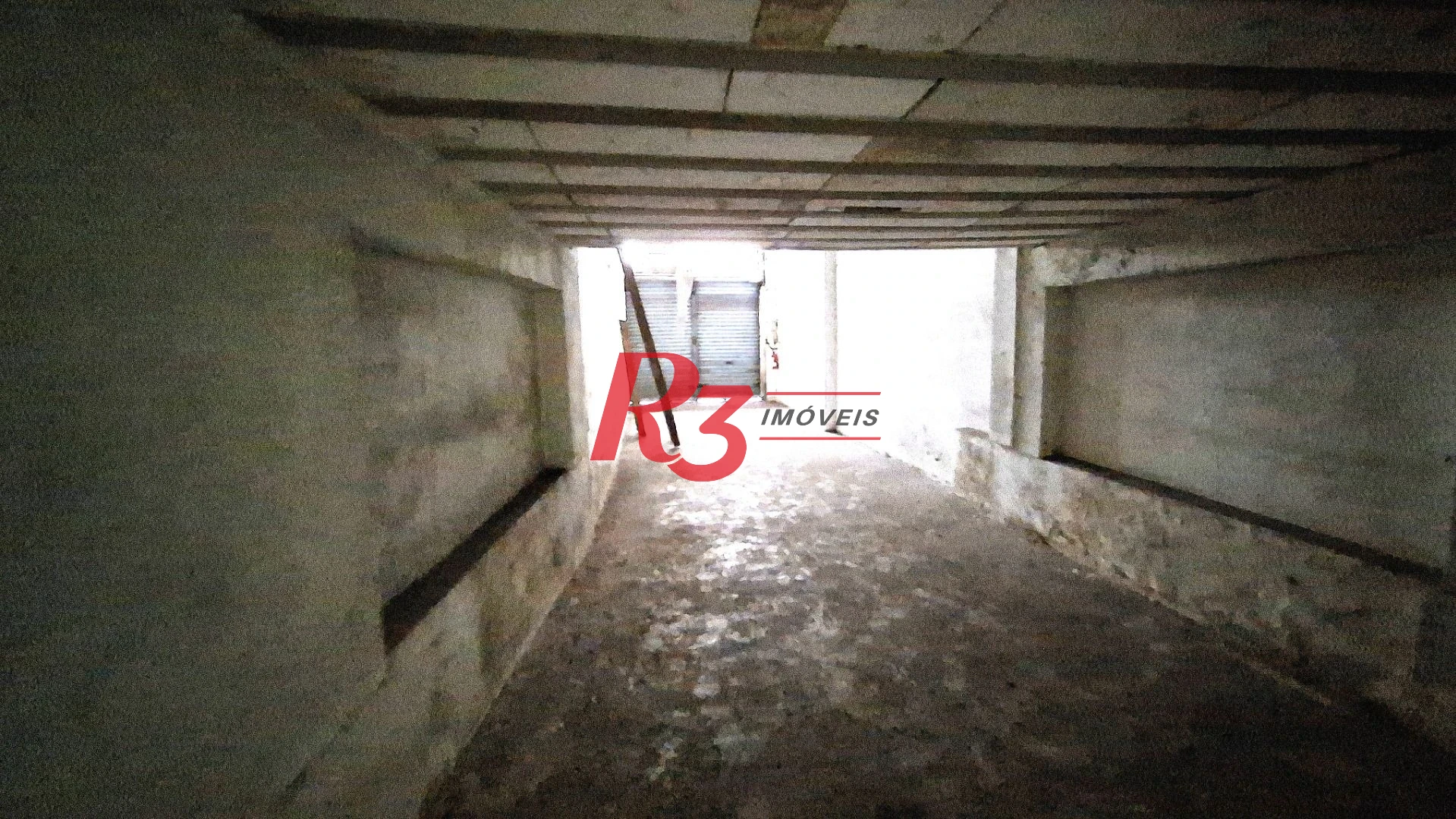 Galpão, 180 m² - venda por R$ 300.000,00 ou aluguel por R$ 3.000,00/mês - Centro - Santos/SP
