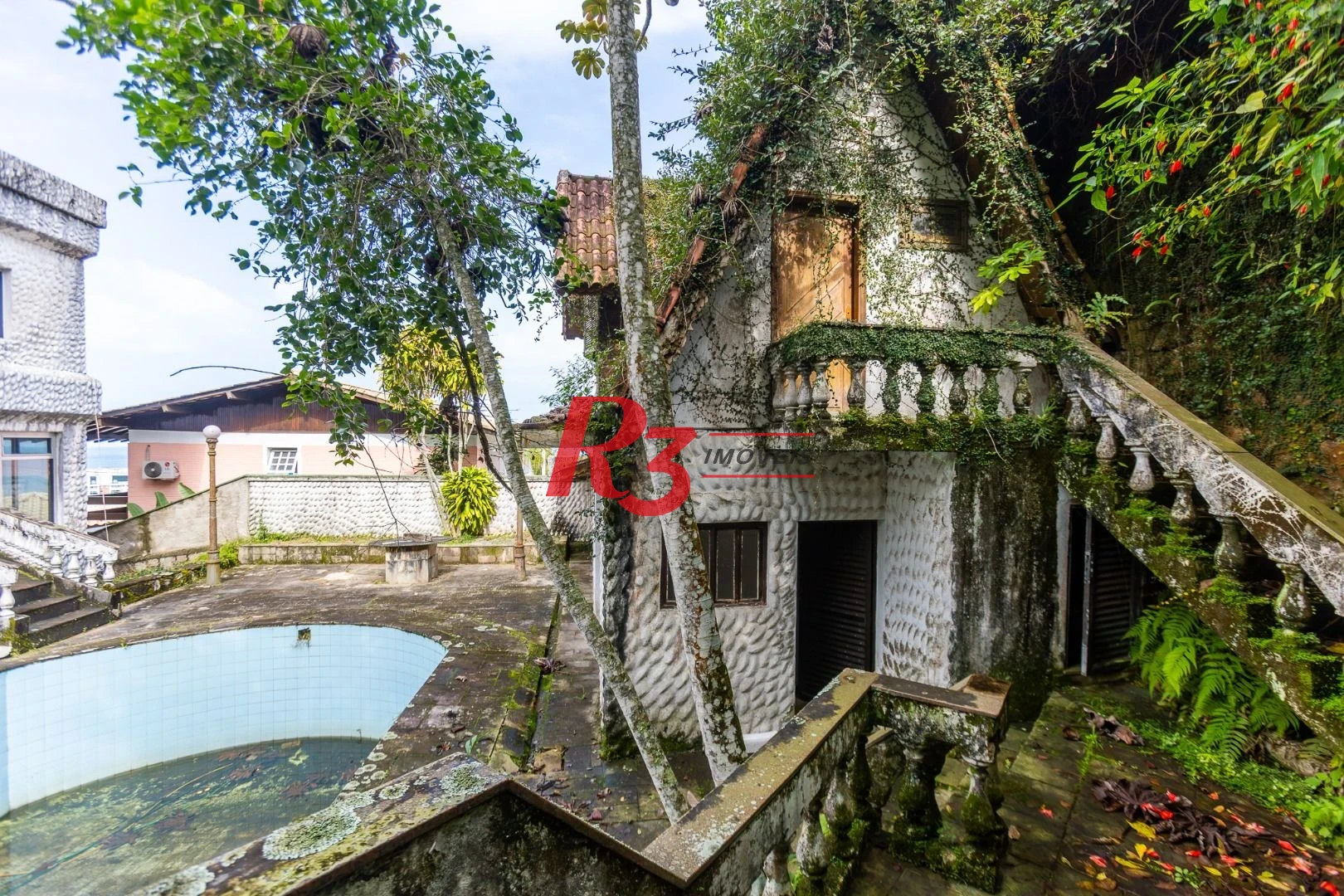 Casa com 4 dormitórios à venda, 516 m² por R$ 6.400.000,00 - Marapé - Santos/SP