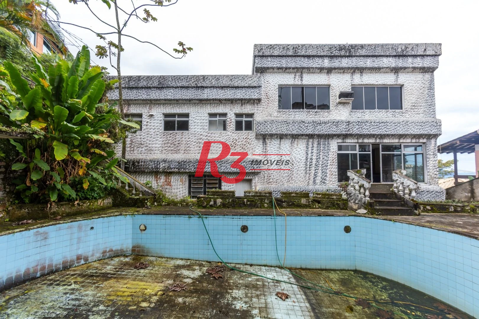 Casa com 4 dormitórios à venda, 516 m² por R$ 6.400.000,00 - Marapé - Santos/SP