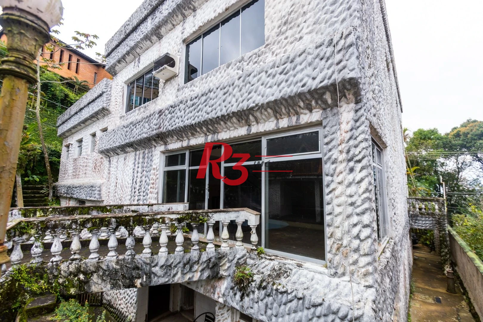 Casa com 4 dormitórios à venda, 516 m² por R$ 6.400.000,00 - Marapé - Santos/SP