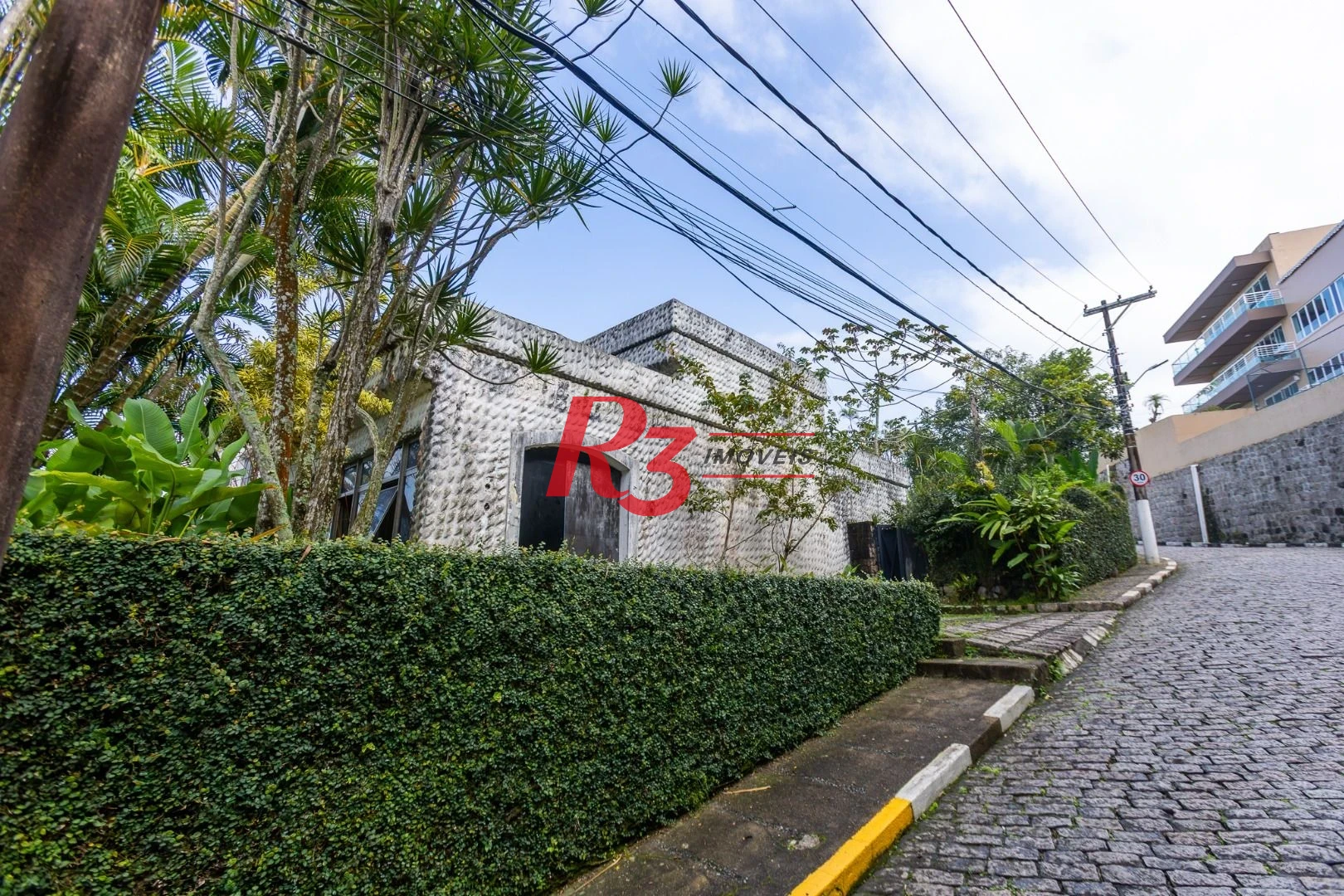 Casa com 4 dormitórios à venda, 516 m² por R$ 6.400.000,00 - Marapé - Santos/SP