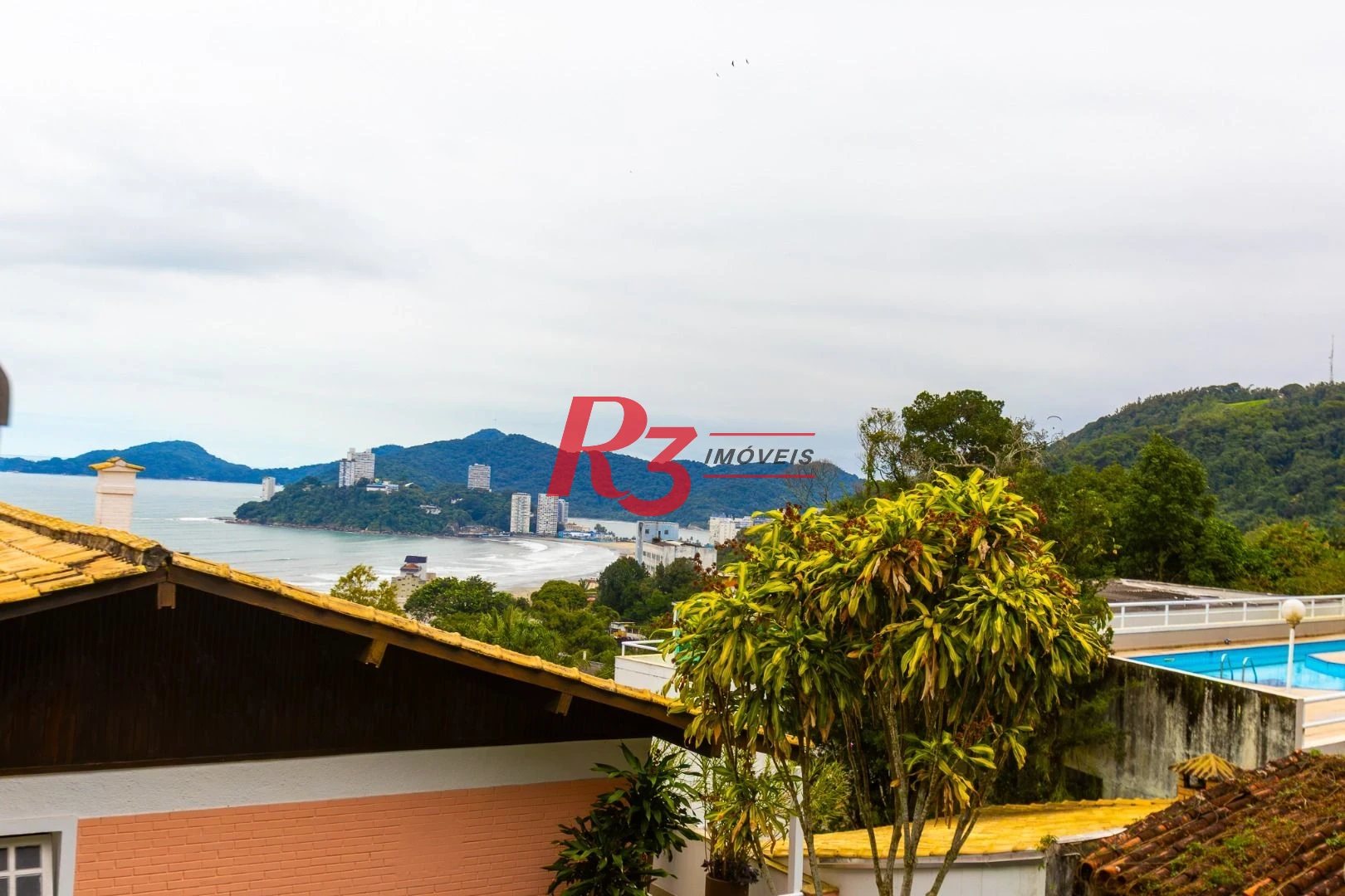 Casa com 4 dormitórios à venda, 516 m² por R$ 6.400.000,00 - Marapé - Santos/SP