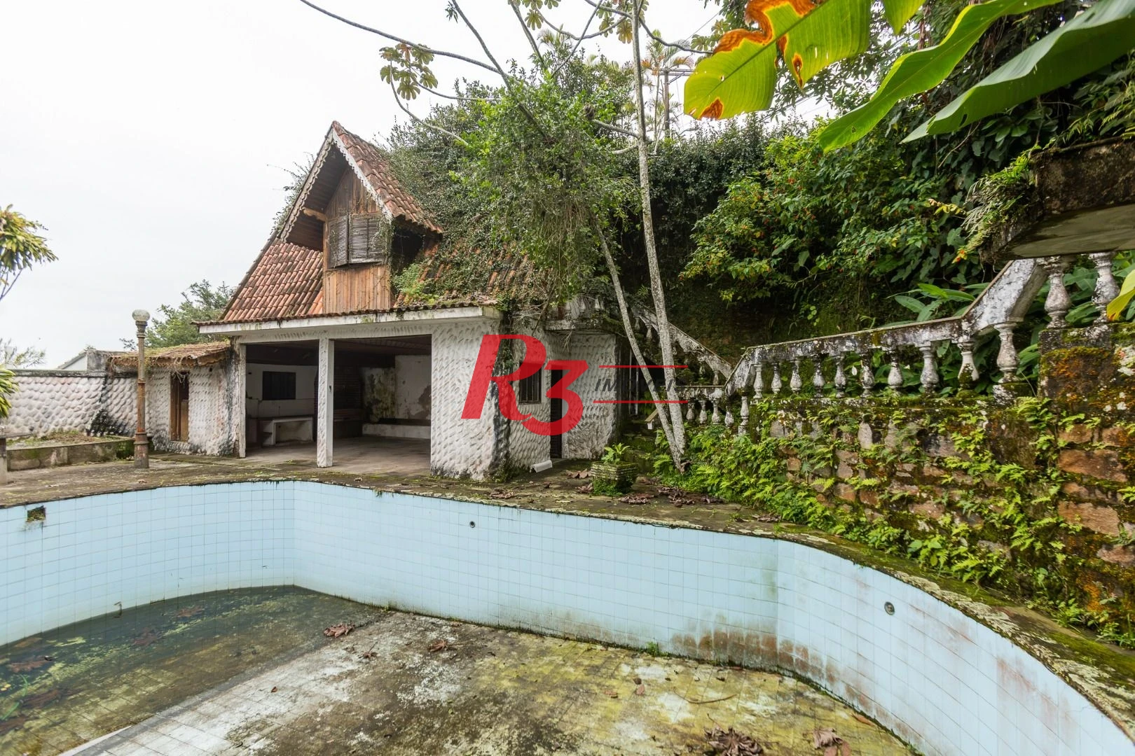 Casa com 4 dormitórios à venda, 516 m² por R$ 6.400.000,00 - Marapé - Santos/SP