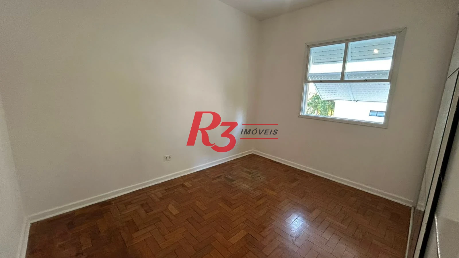 Apartamento com 3 dormitórios à venda, 145 m² por R$ 790.000,00 - Boqueirão - Santos/SP