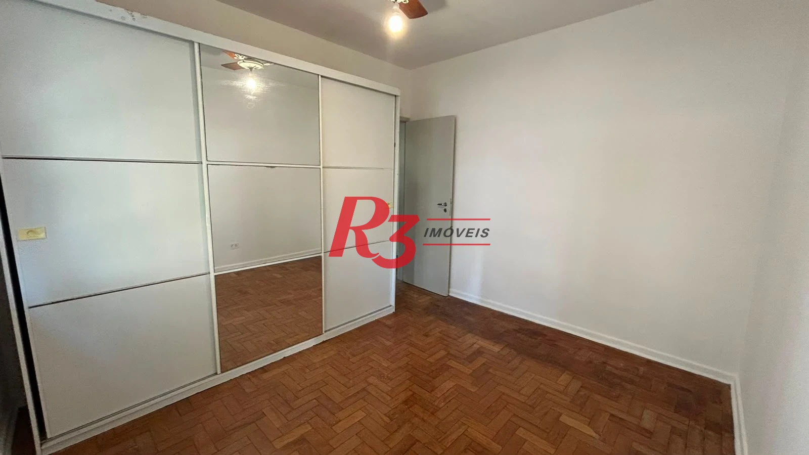 Apartamento com 3 dormitórios à venda, 145 m² por R$ 790.000,00 - Boqueirão - Santos/SP