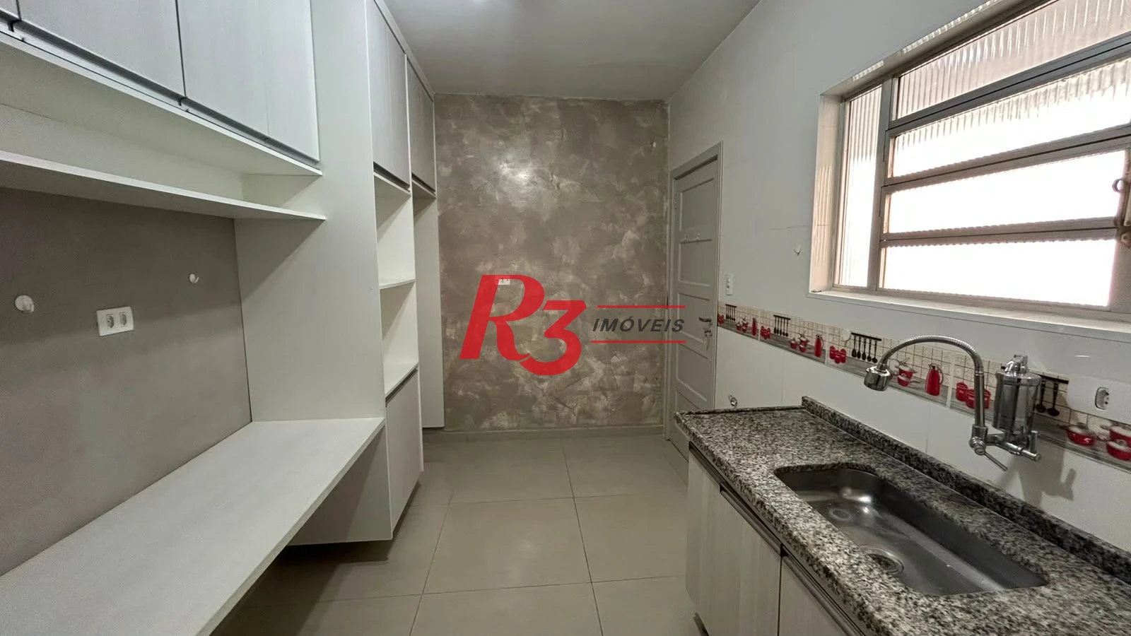 Apartamento com 3 dormitórios à venda, 145 m² por R$ 790.000,00 - Boqueirão - Santos/SP