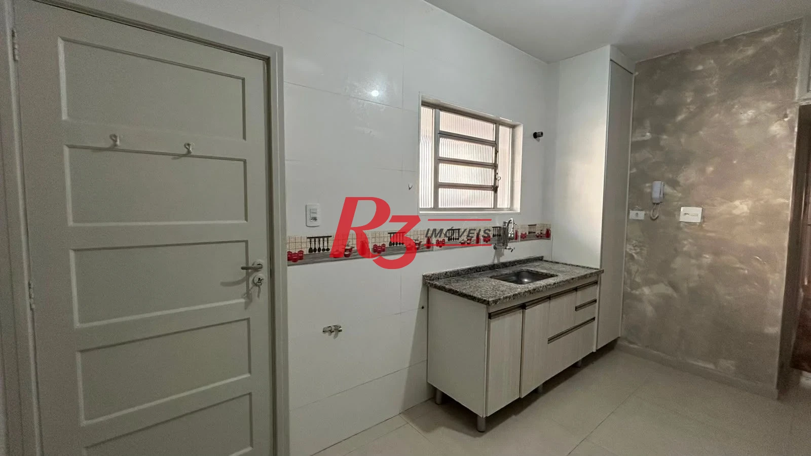 Apartamento com 3 dormitórios à venda, 145 m² por R$ 790.000,00 - Boqueirão - Santos/SP