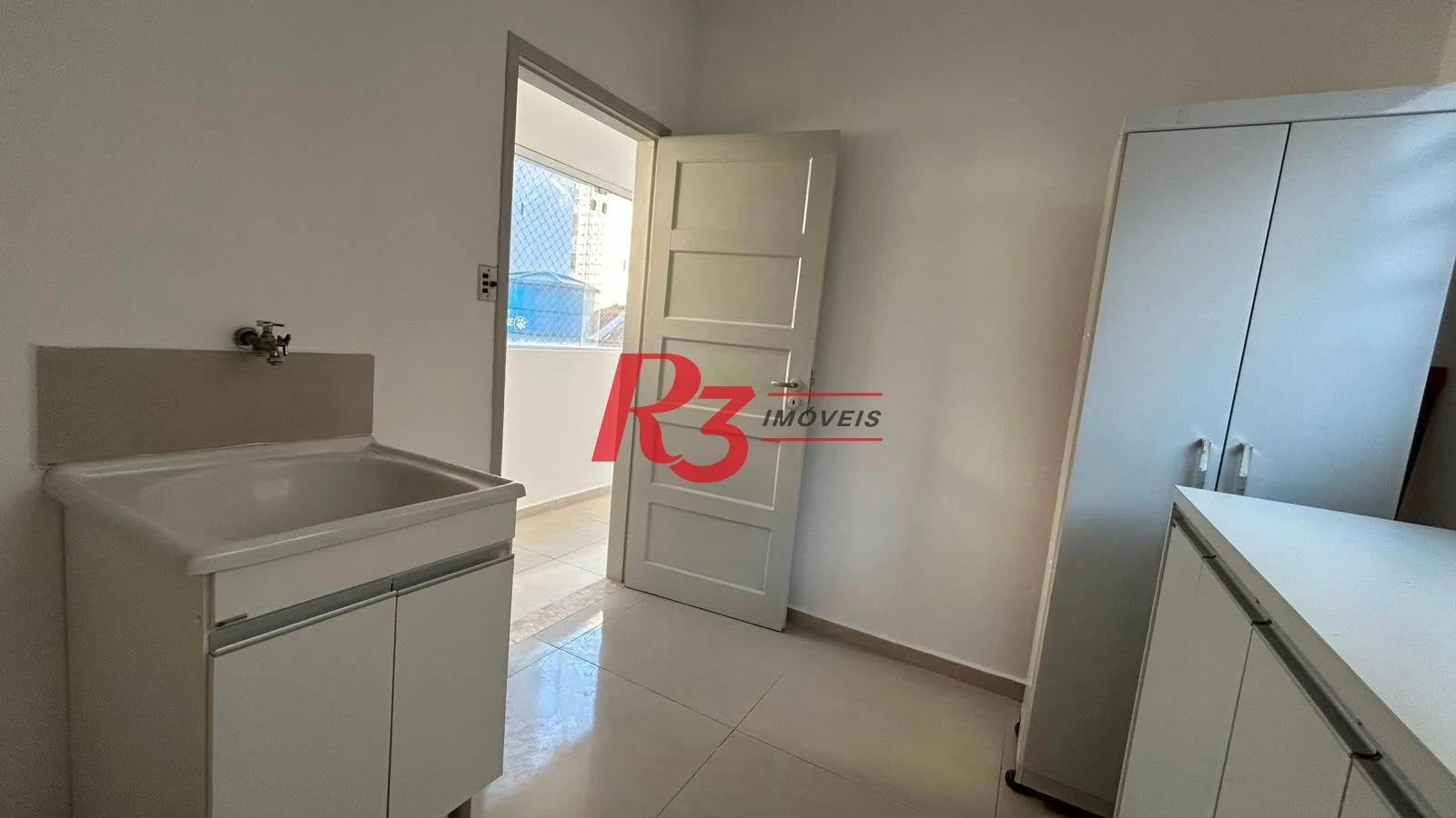 Apartamento com 3 dormitórios à venda, 145 m² por R$ 790.000,00 - Boqueirão - Santos/SP
