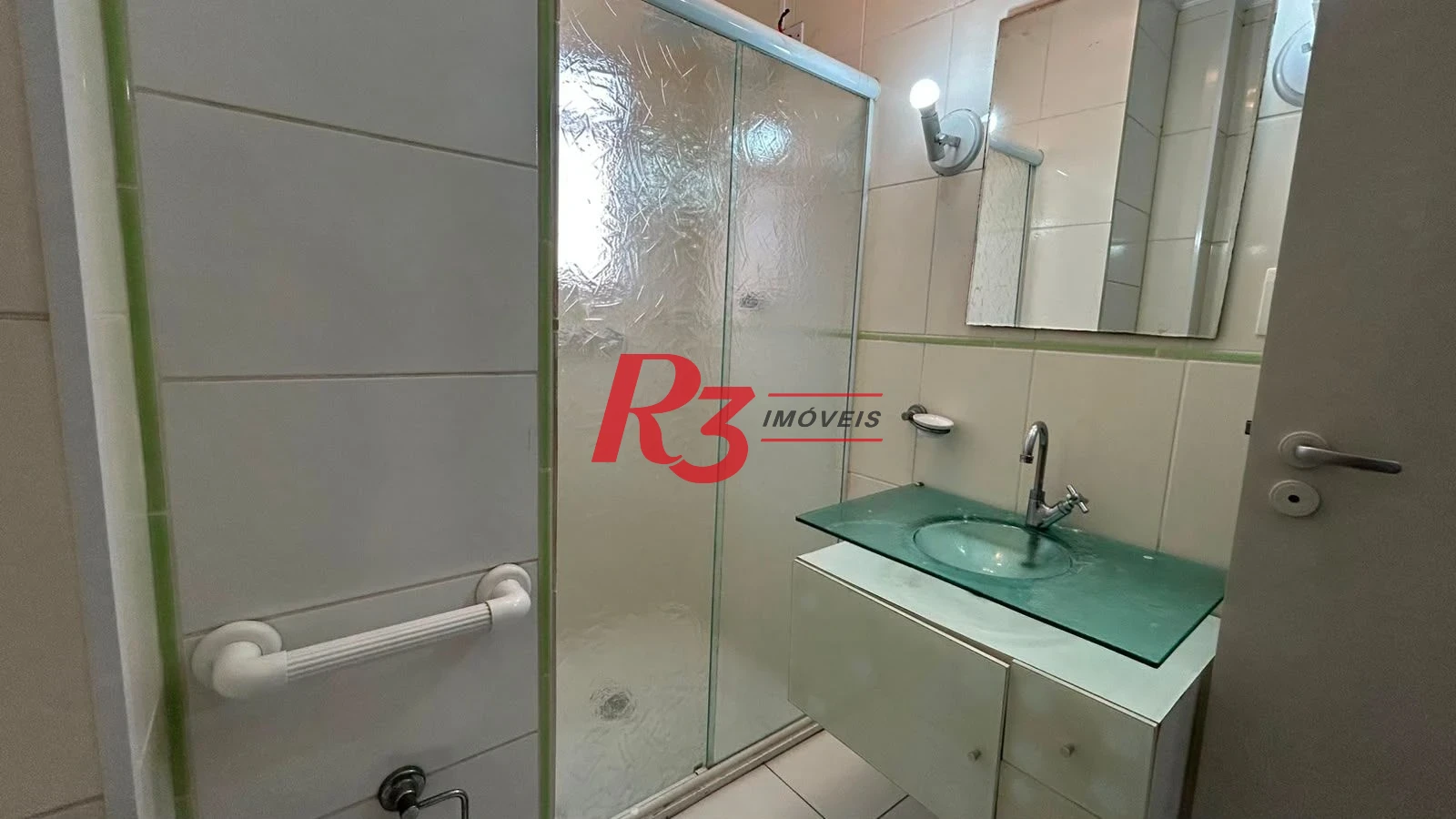 Apartamento com 3 dormitórios à venda, 145 m² por R$ 790.000,00 - Boqueirão - Santos/SP