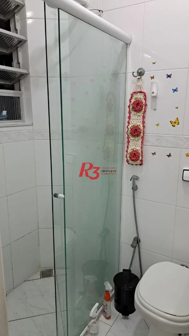 Apartamento amplo de 1 dormitório no Embaré