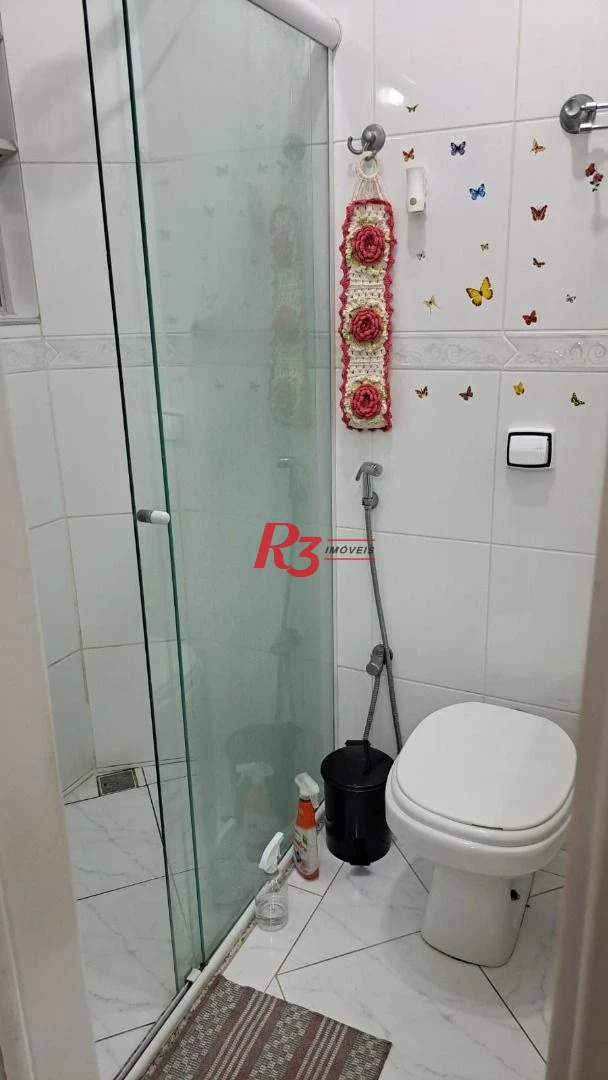 Apartamento amplo de 1 dormitório no Embaré