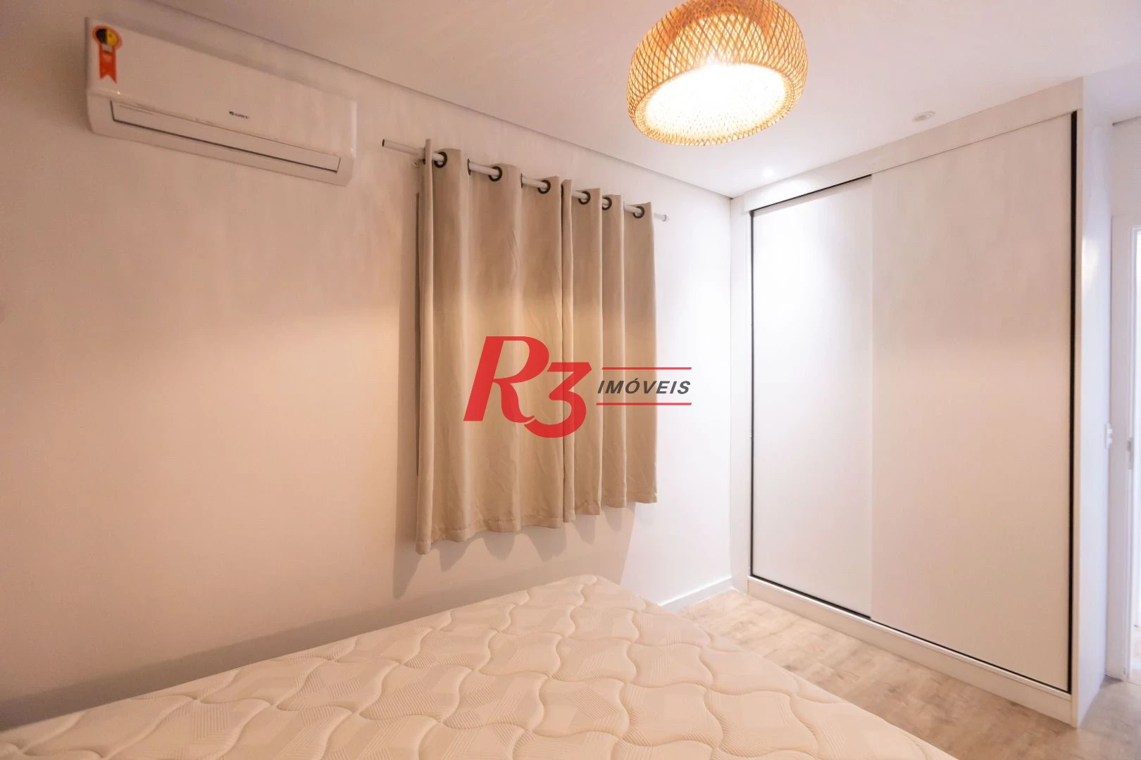 Apartamento com 1 dormitório para alugar, 40 m² por R$ 3.900,00/mês - Gonzaga - Santos/SP