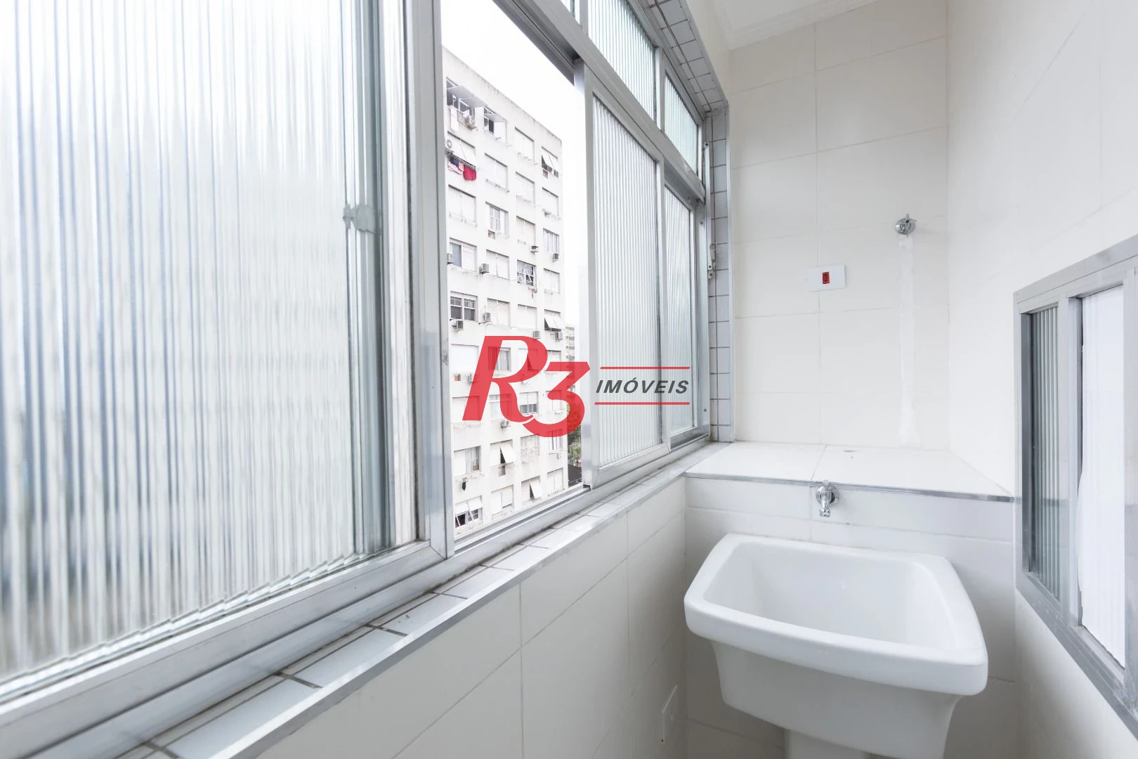Apartamento com 1 dormitório para alugar, 40 m² por R$ 3.900,00/mês - Gonzaga - Santos/SP
