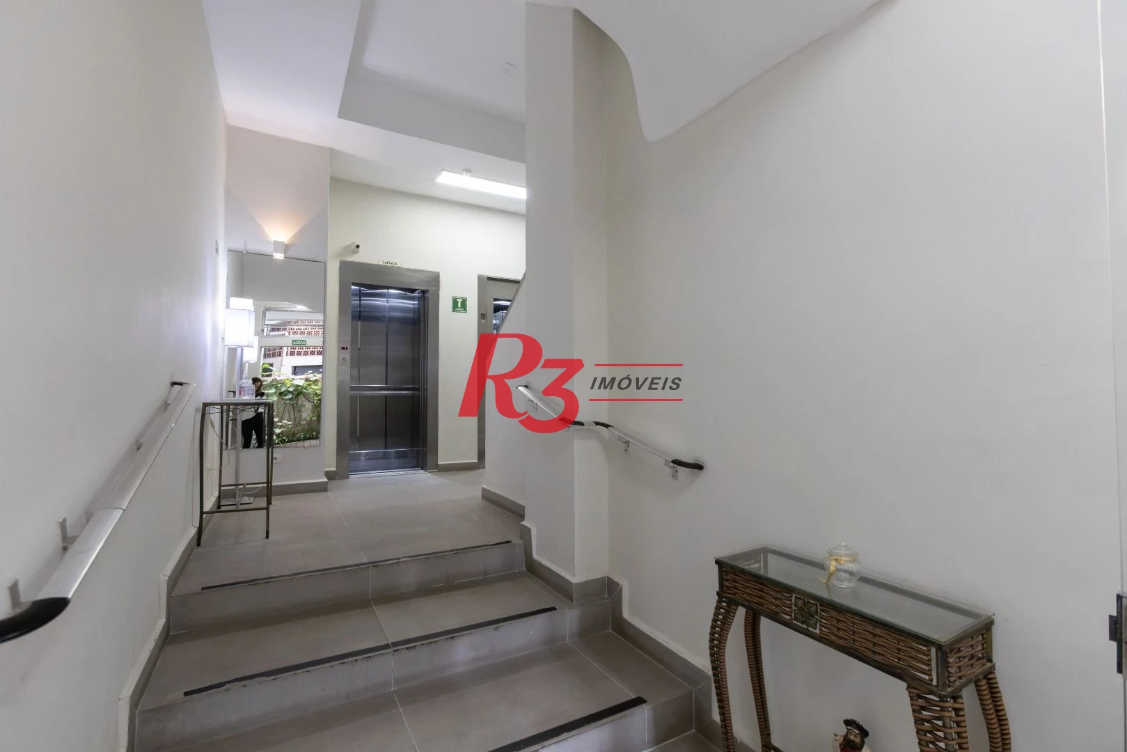 Apartamento com 1 dormitório para alugar, 40 m² por R$ 3.900,00/mês - Gonzaga - Santos/SP
