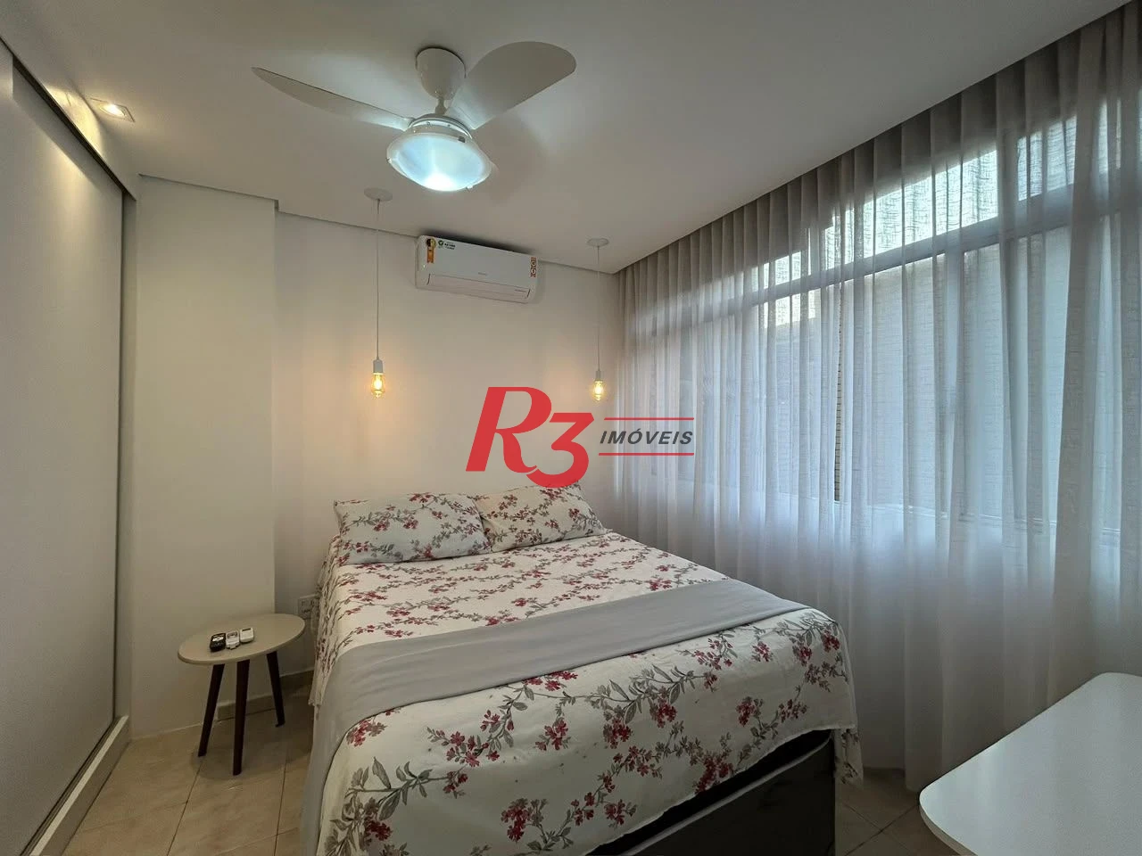 Apartamento com 1 dormitório para alugar, 39 m² por R$ 3.500,00/mês - Embaré - Santos/SP