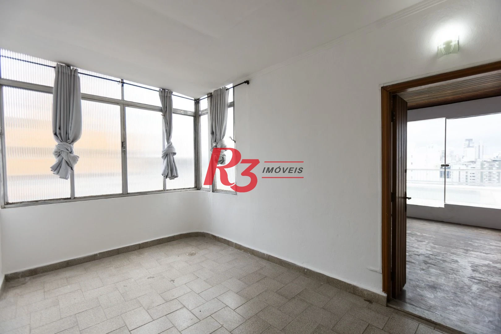 Cobertura com 3 dormitórios, 231 m² - venda por R$ 1.950.000,00 ou aluguel por R$ 10.000,00/mês - Ponta da Praia - Santos/SP