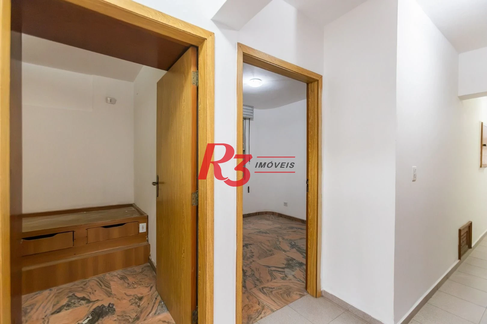 Cobertura com 3 dormitórios, 231 m² - venda por R$ 1.950.000,00 ou aluguel por R$ 10.000,00/mês - Ponta da Praia - Santos/SP