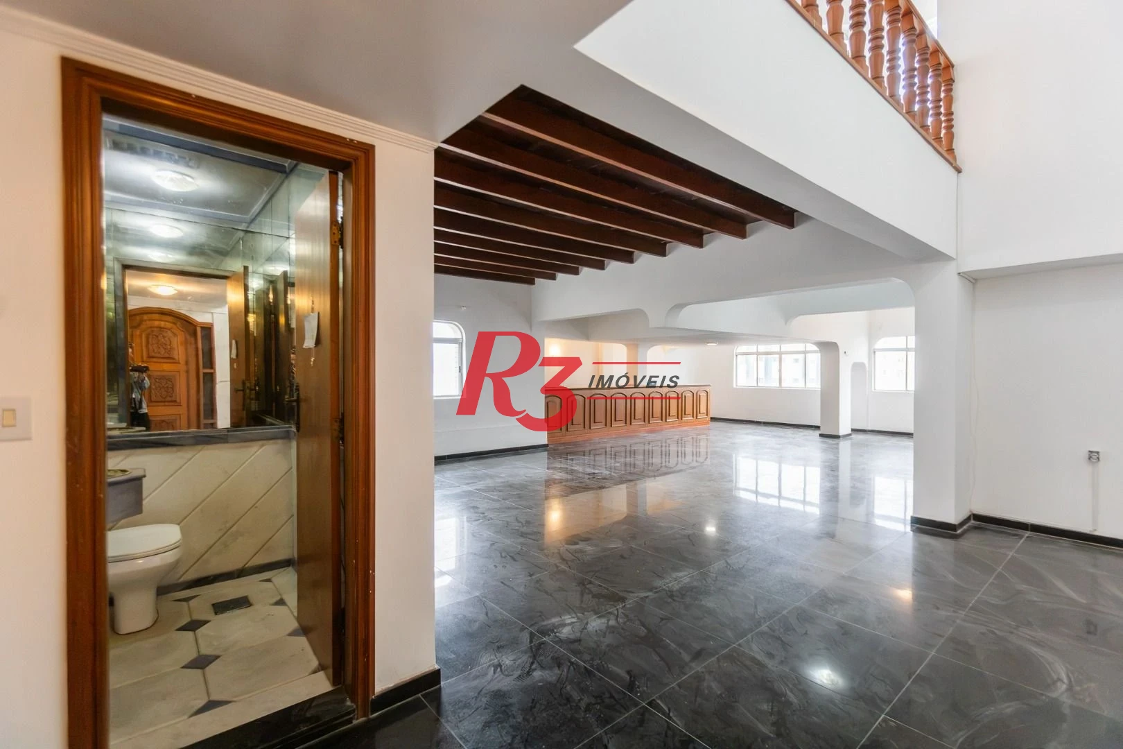 Cobertura com 3 dormitórios, 231 m² - venda por R$ 1.950.000,00 ou aluguel por R$ 10.000,00/mês - Ponta da Praia - Santos/SP