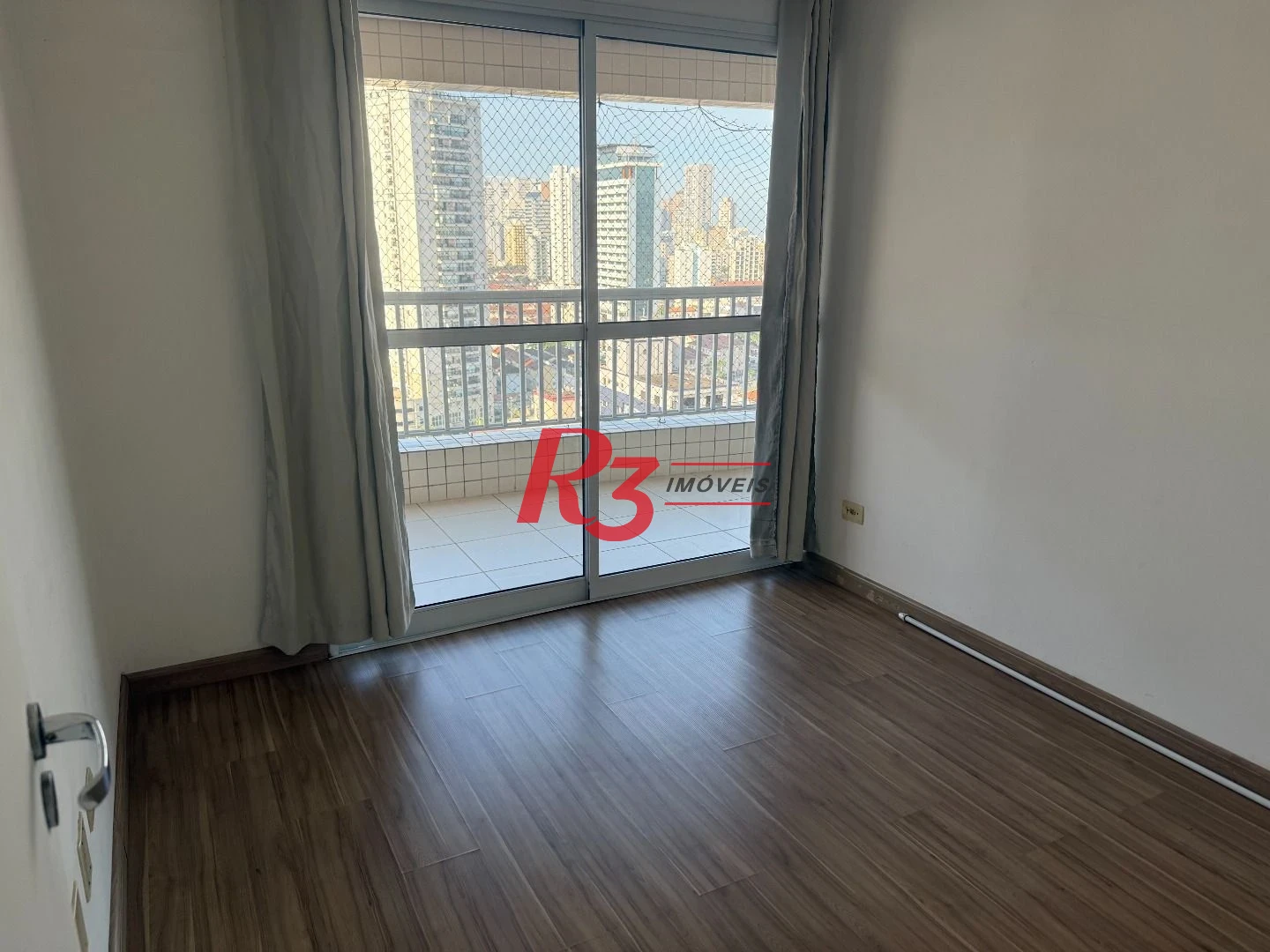 Apartamento com 3 dormitórios à venda, 92 m² por R$ 905.000,00 - Encruzilhada - Santos/SP