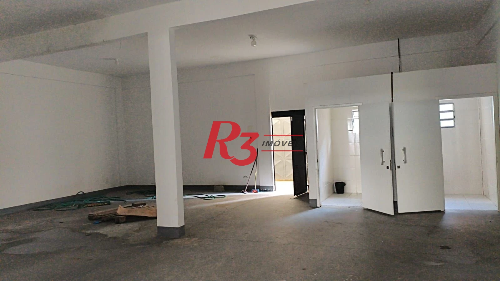 Galpão para alugar, 400 m² por R$ 29.300,00/mês - Pompéia - Santos/SP