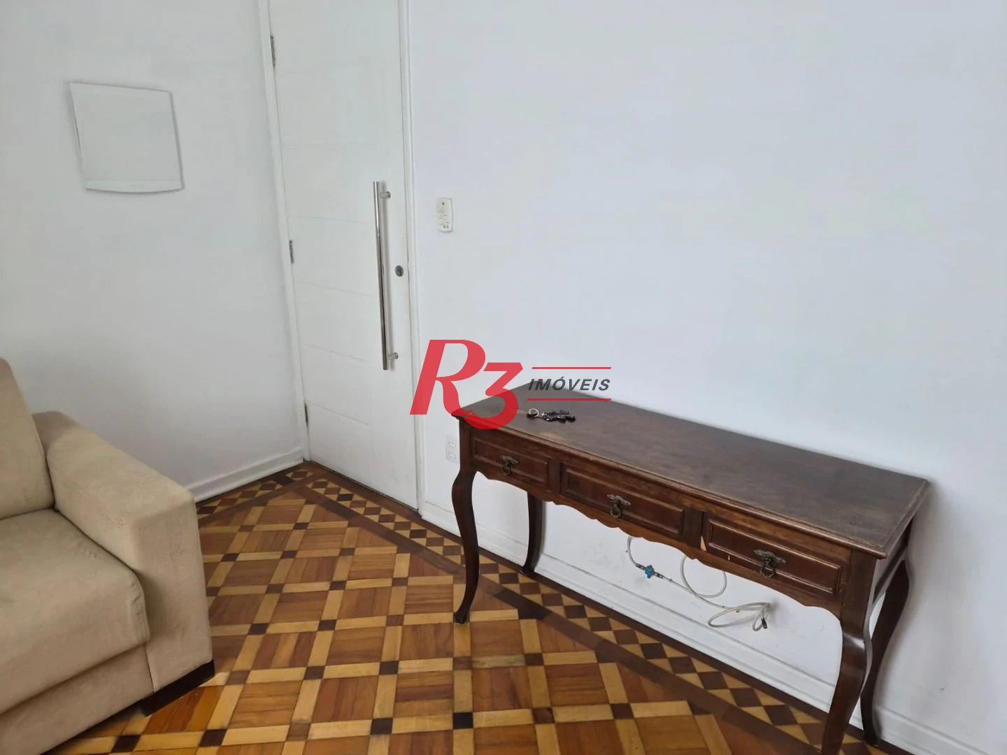 Apartamento com 1 dormitório à venda, 47 m² por R$ 300.000,00 - Centro - São Vicente/SP