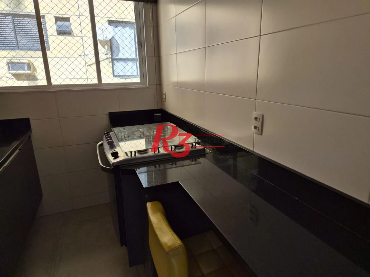 Apartamento com 1 dormitório à venda, 47 m² por R$ 300.000,00 - Centro - São Vicente/SP