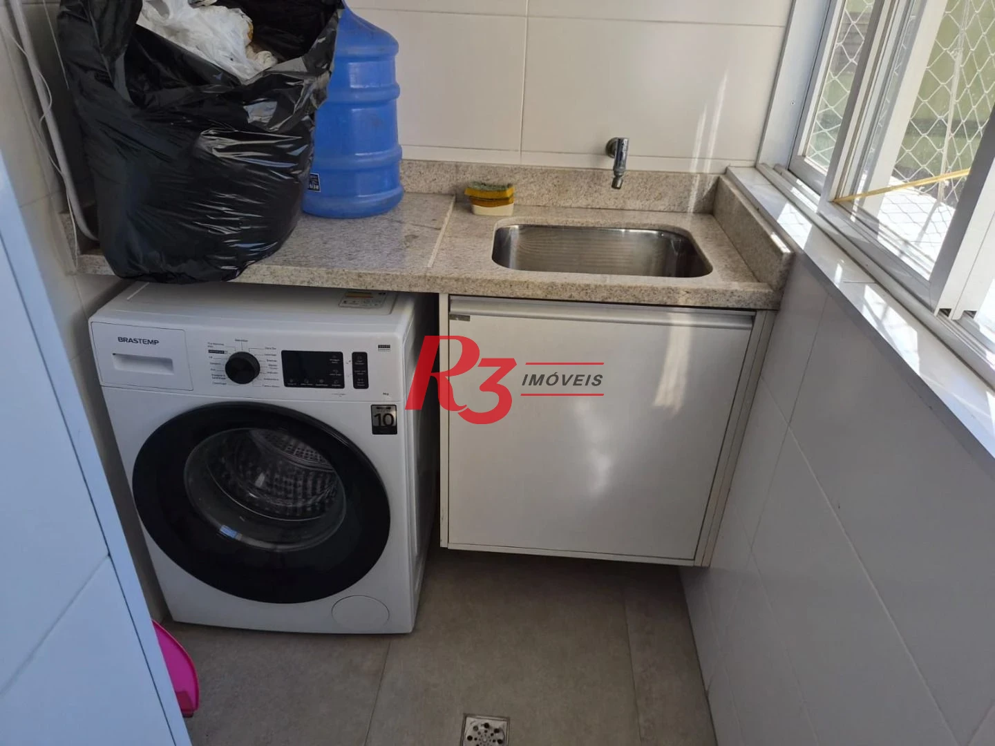 Apartamento com 1 dormitório à venda, 47 m² por R$ 300.000,00 - Centro - São Vicente/SP