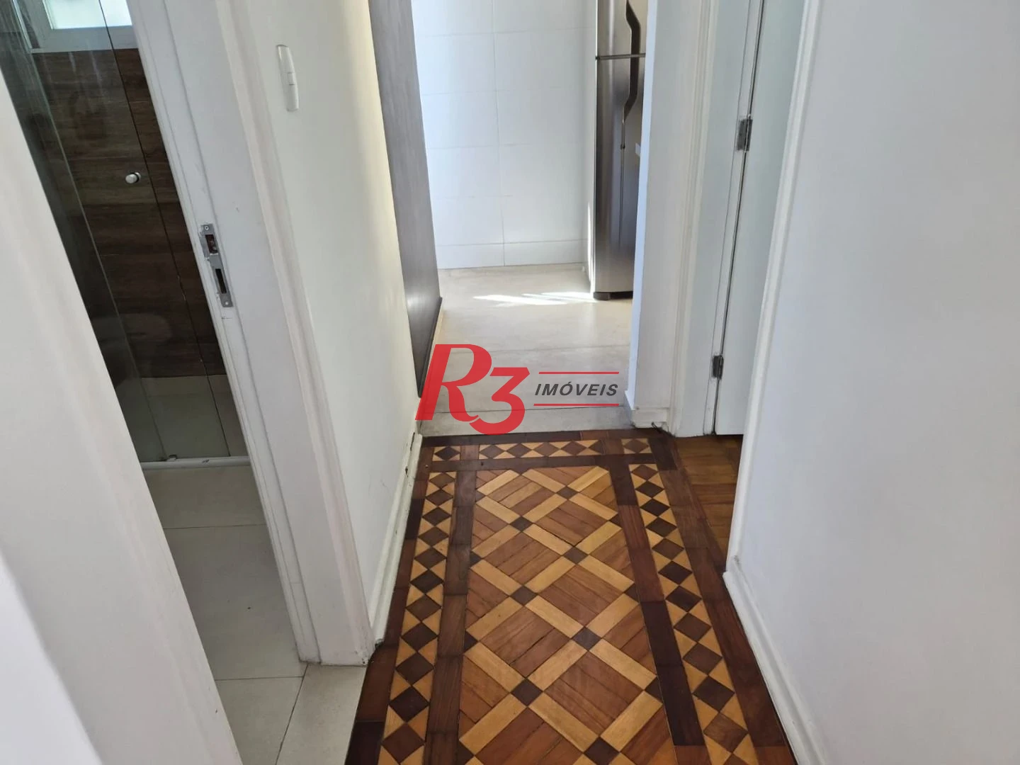 Apartamento com 1 dormitório à venda, 47 m² por R$ 300.000,00 - Centro - São Vicente/SP