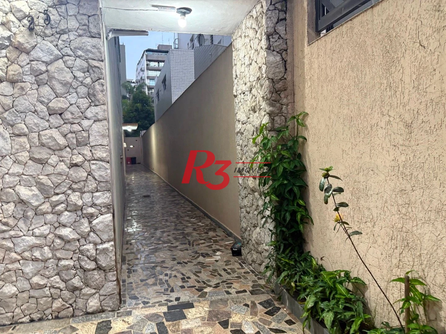 Apartamento com 2 dormitório, Quadra da Praia, Santos.