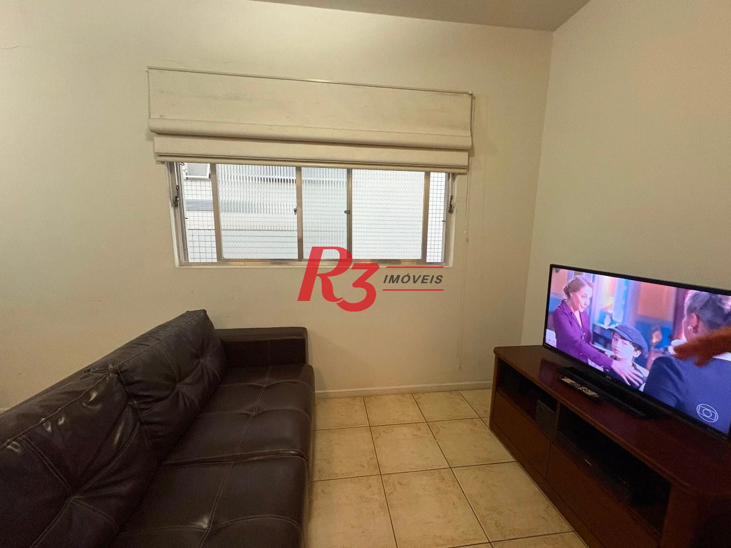 Apartamento com 2 dormitório, Quadra da Praia, Santos.