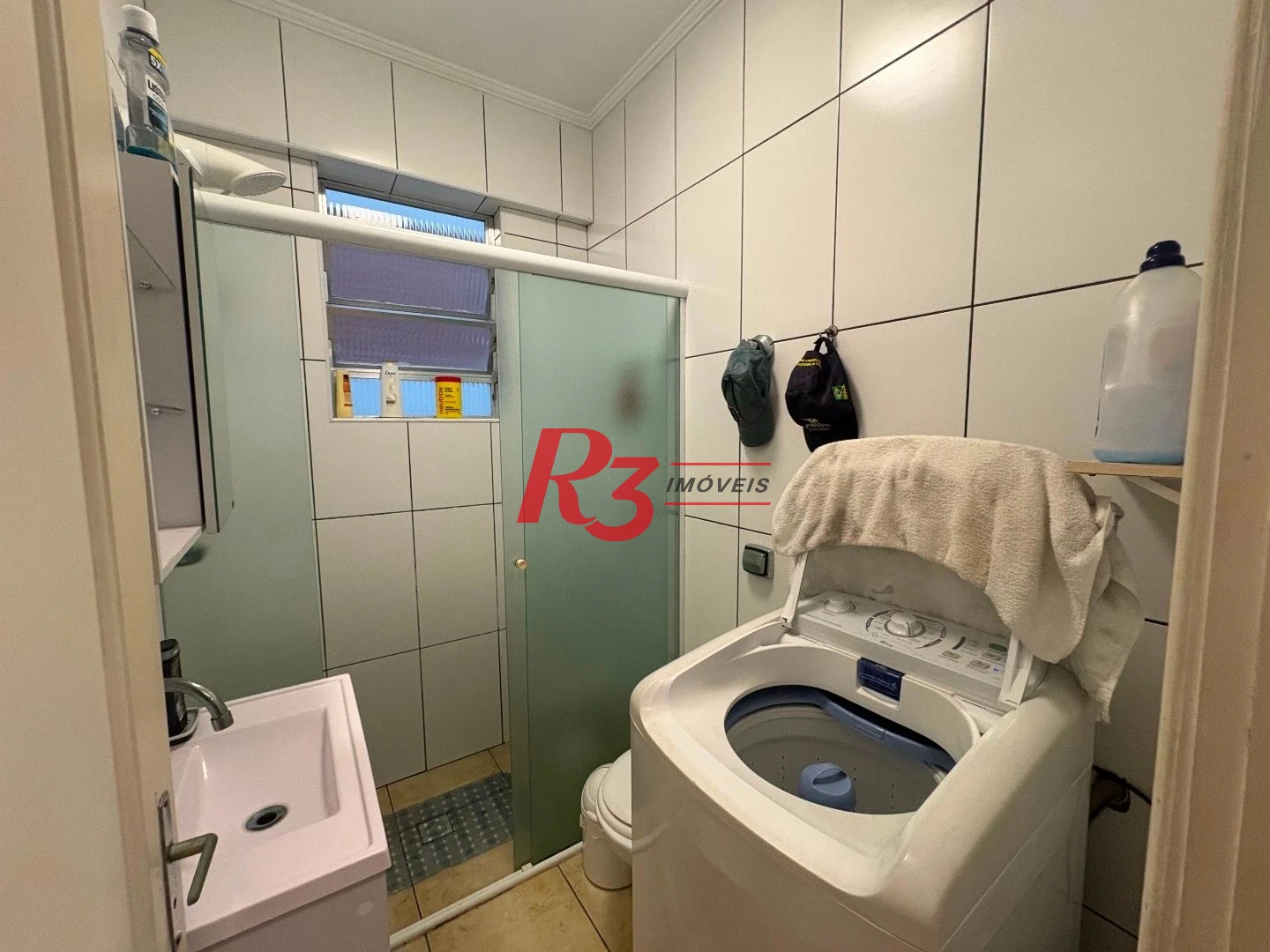 Apartamento com 2 dormitório, Quadra da Praia, Santos.