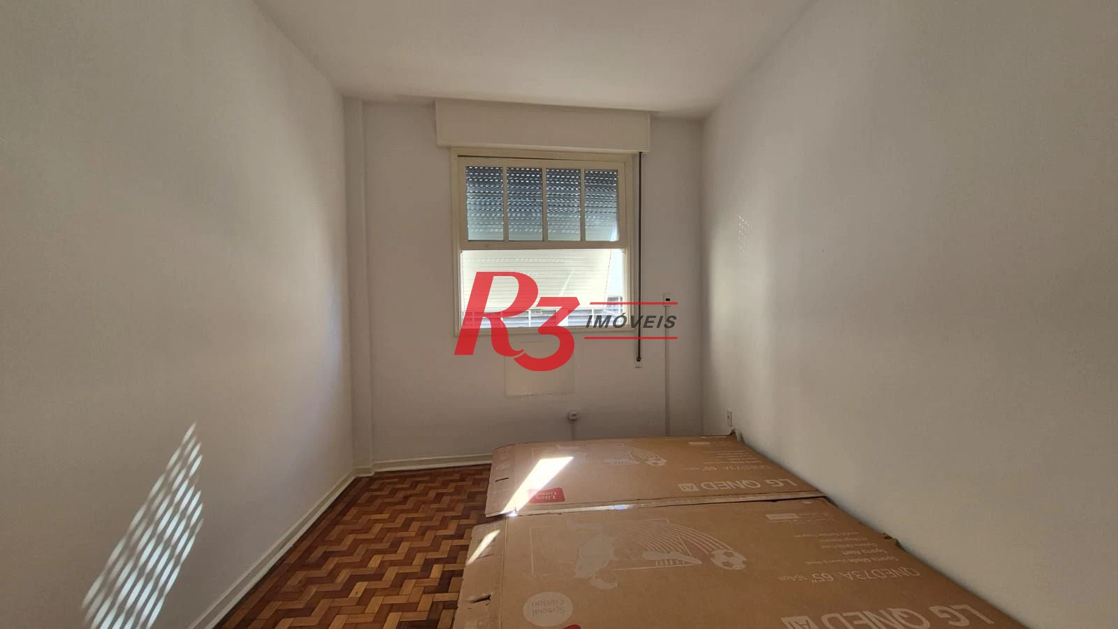 Oportunidade para locação em localização excelente do bairro do Boqueirão em Santos, com 120 m², 2 quartos, 1 vaga! Condição esapecial!
