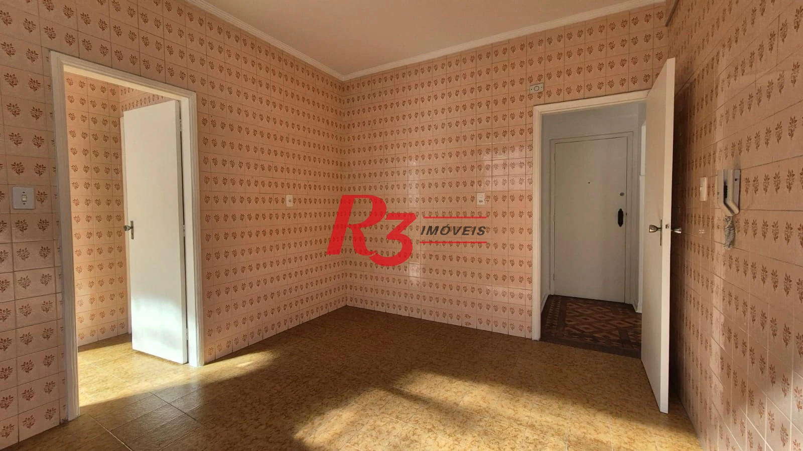 Oportunidade para locação em localização excelente do bairro do Boqueirão em Santos, com 120 m², 2 quartos, 1 vaga! Condição esapecial!