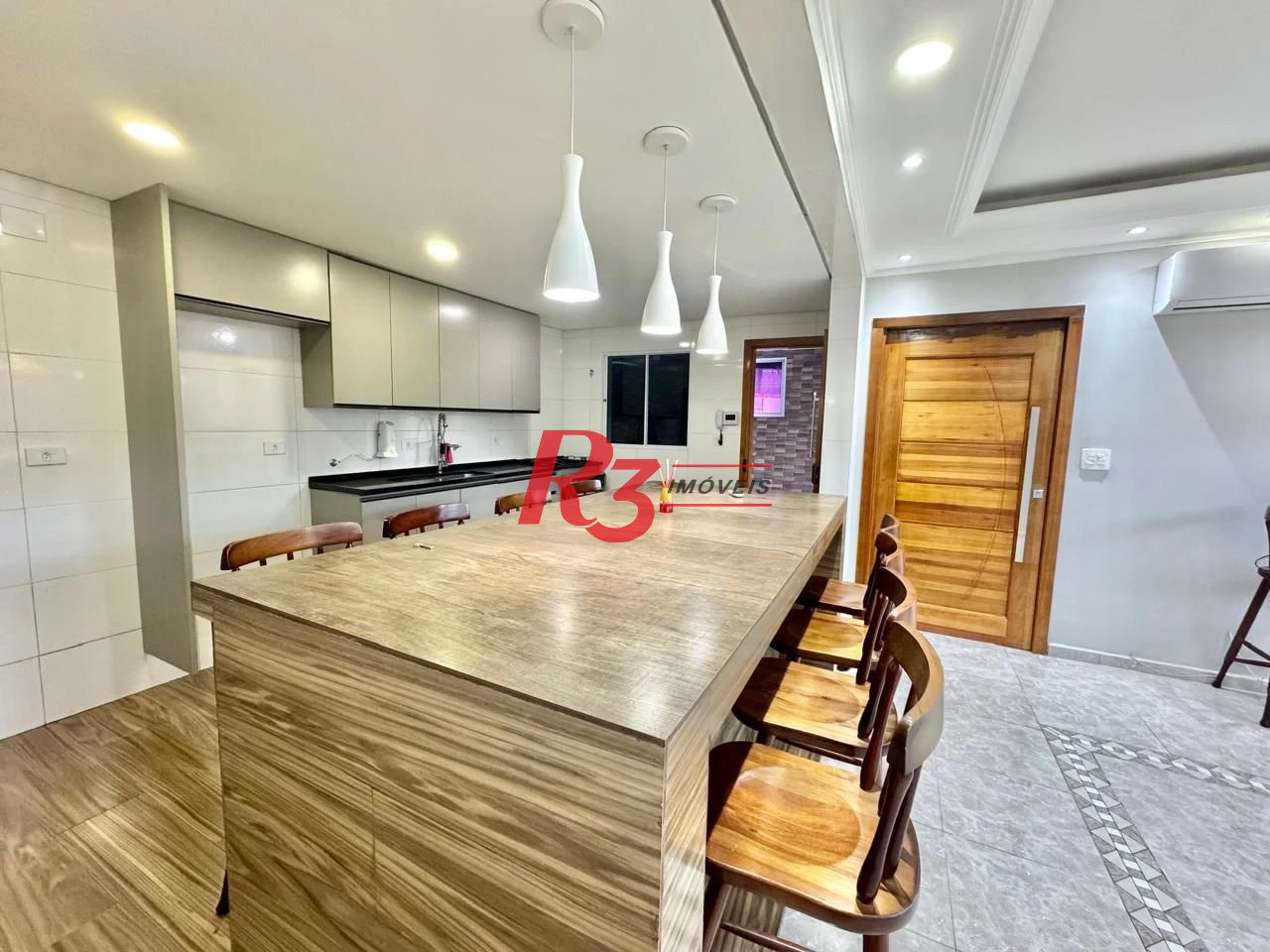 Casa com 3 dormitórios, 165 m² - venda por R$ 1.400.000,00 ou aluguel por R$ 7.335,11/mês - Marapé - Santos/SP