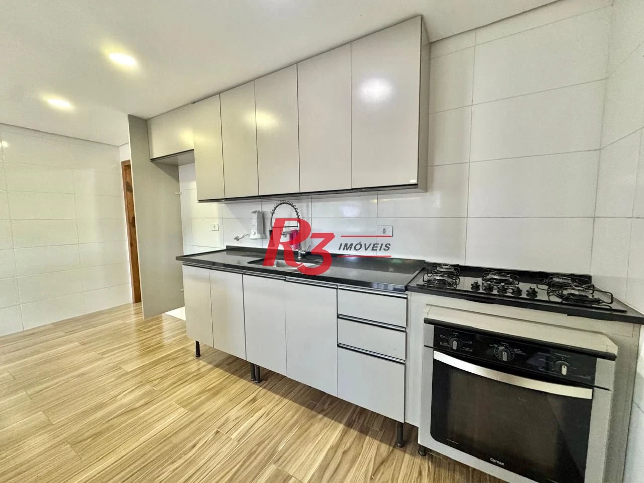 Casa com 3 dormitórios, 165 m² - venda por R$ 1.400.000,00 ou aluguel por R$ 7.335,11/mês - Marapé - Santos/SP
