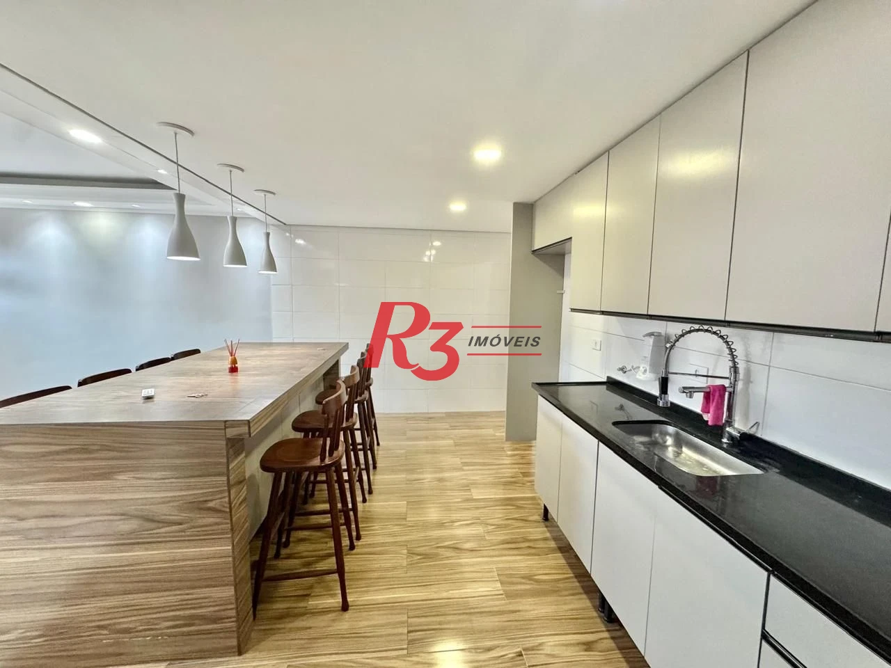 Casa com 3 dormitórios, 165 m² - venda por R$ 1.400.000,00 ou aluguel por R$ 7.335,11/mês - Marapé - Santos/SP