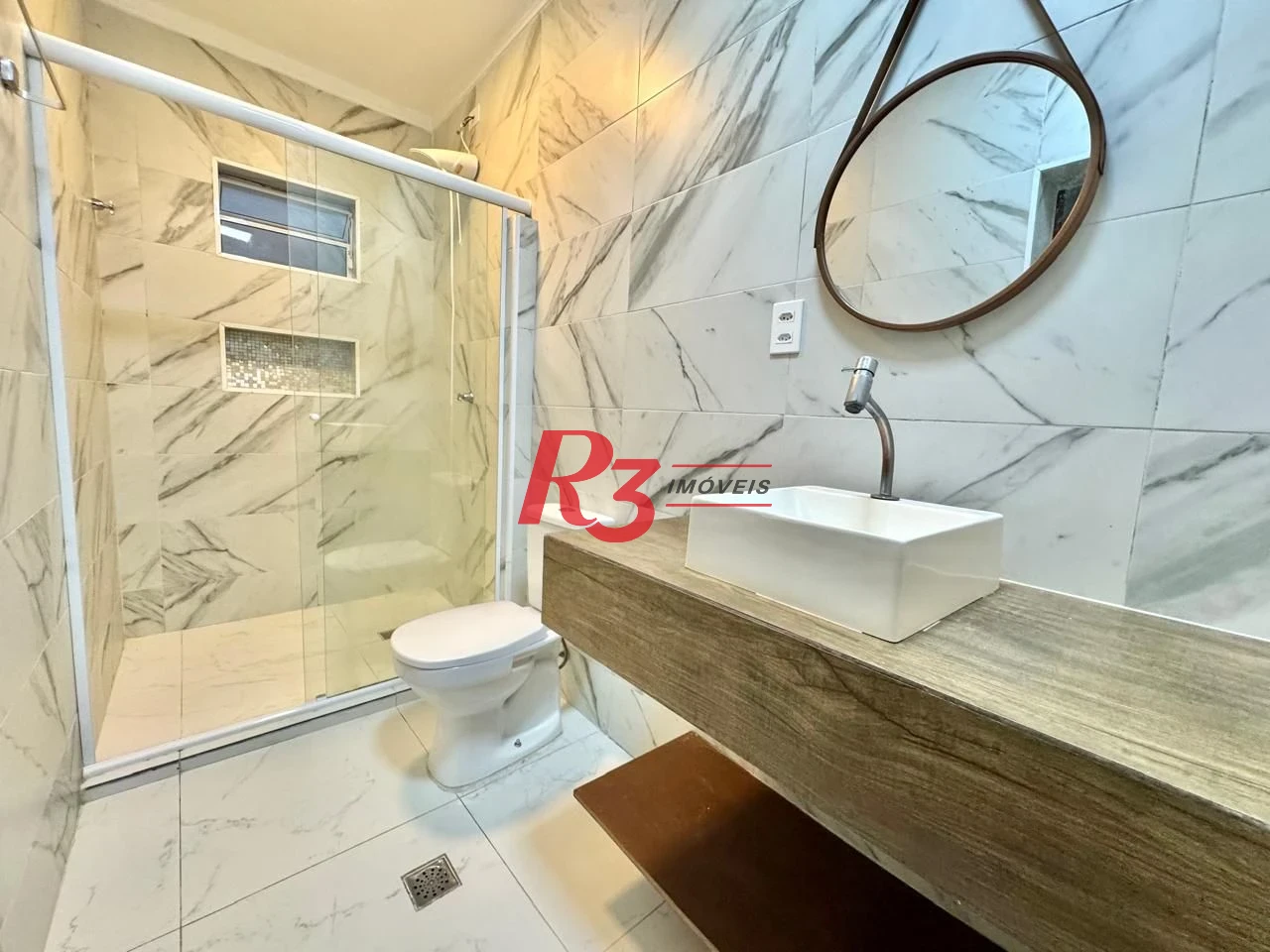 Casa com 3 dormitórios, 165 m² - venda por R$ 1.400.000,00 ou aluguel por R$ 7.335,11/mês - Marapé - Santos/SP