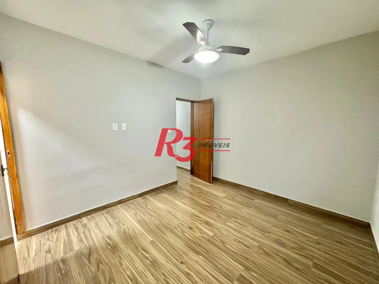 Casa com 3 dormitórios, 165 m² - venda por R$ 1.400.000,00 ou aluguel por R$ 7.335,11/mês - Marapé - Santos/SP
