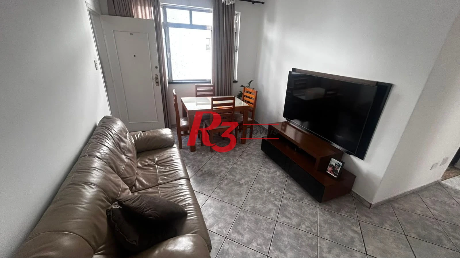 Apartamento com 3 dormitórios para alugar, 75 m² por R$ 3.800,00/mês - Vila Matias - Santos/SP