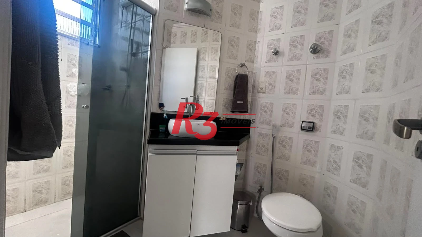 Apartamento com 3 dormitórios para alugar, 75 m² por R$ 3.800,00/mês - Vila Matias - Santos/SP