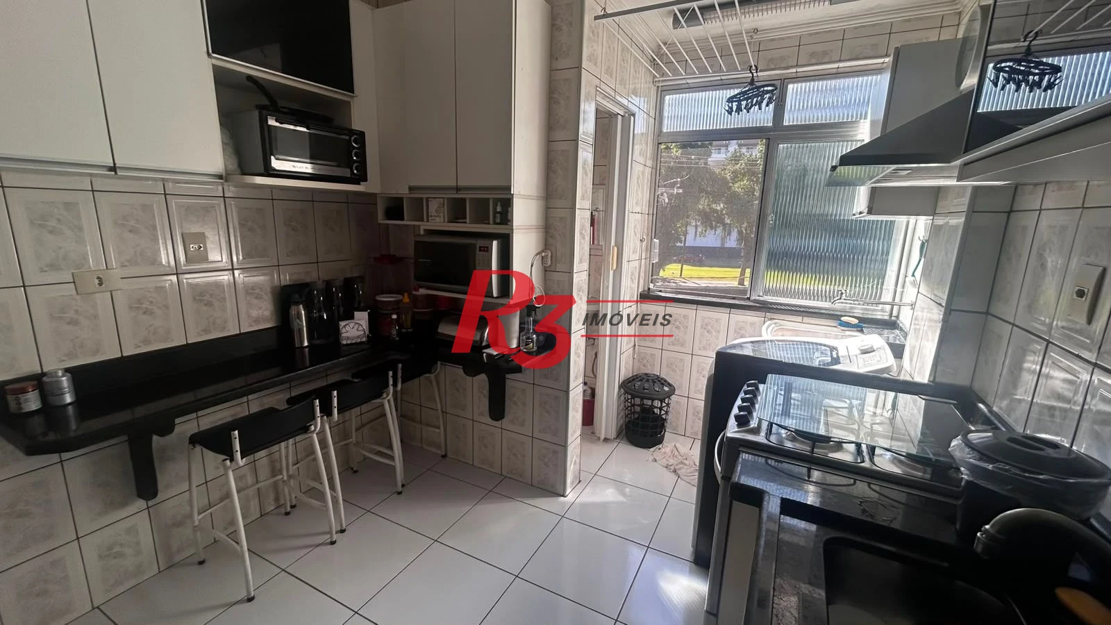 Apartamento com 3 dormitórios para alugar, 75 m² por R$ 3.800,00/mês - Vila Matias - Santos/SP