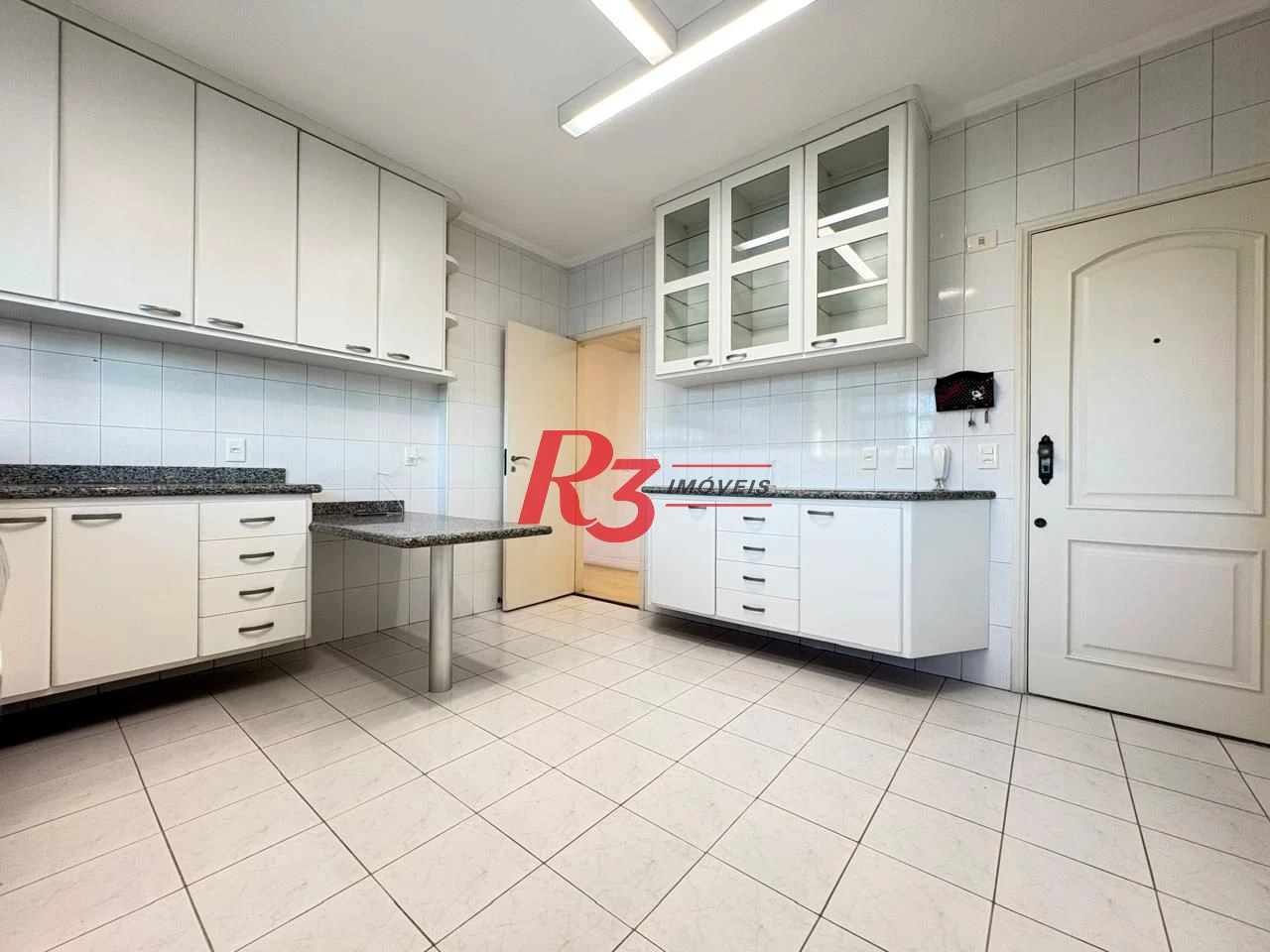 Apartamento com 2 dormitórios à venda, 109 m² por R$ 1.150.000,00 - Pompéia - Santos/SP