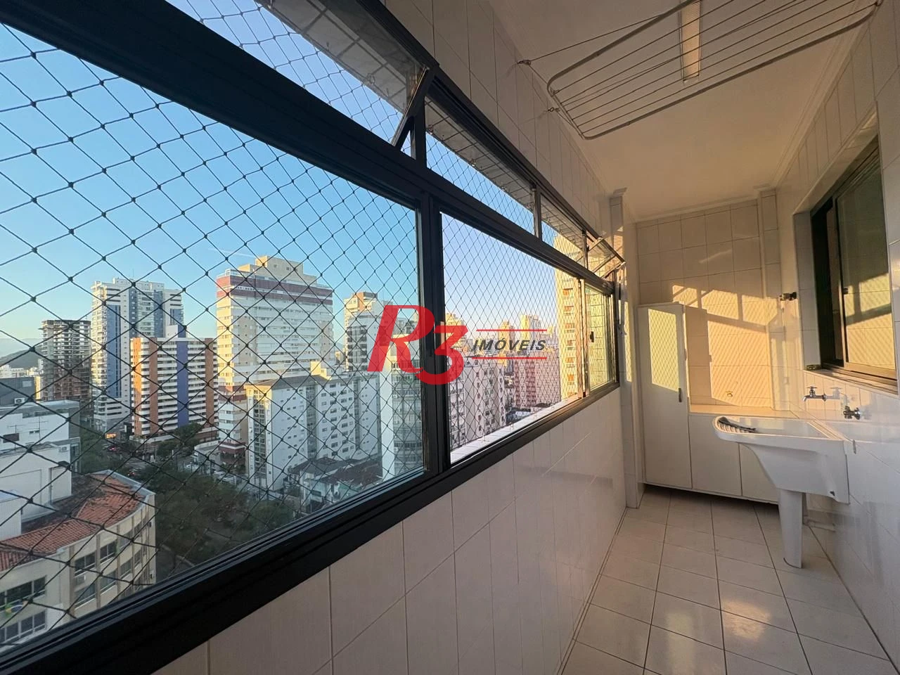 Apartamento com 2 dormitórios à venda, 109 m² por R$ 1.150.000,00 - Pompéia - Santos/SP