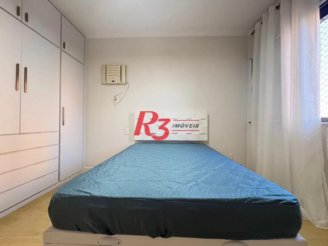 Apartamento com 2 dormitórios à venda, 109 m² por R$ 1.150.000,00 - Pompéia - Santos/SP